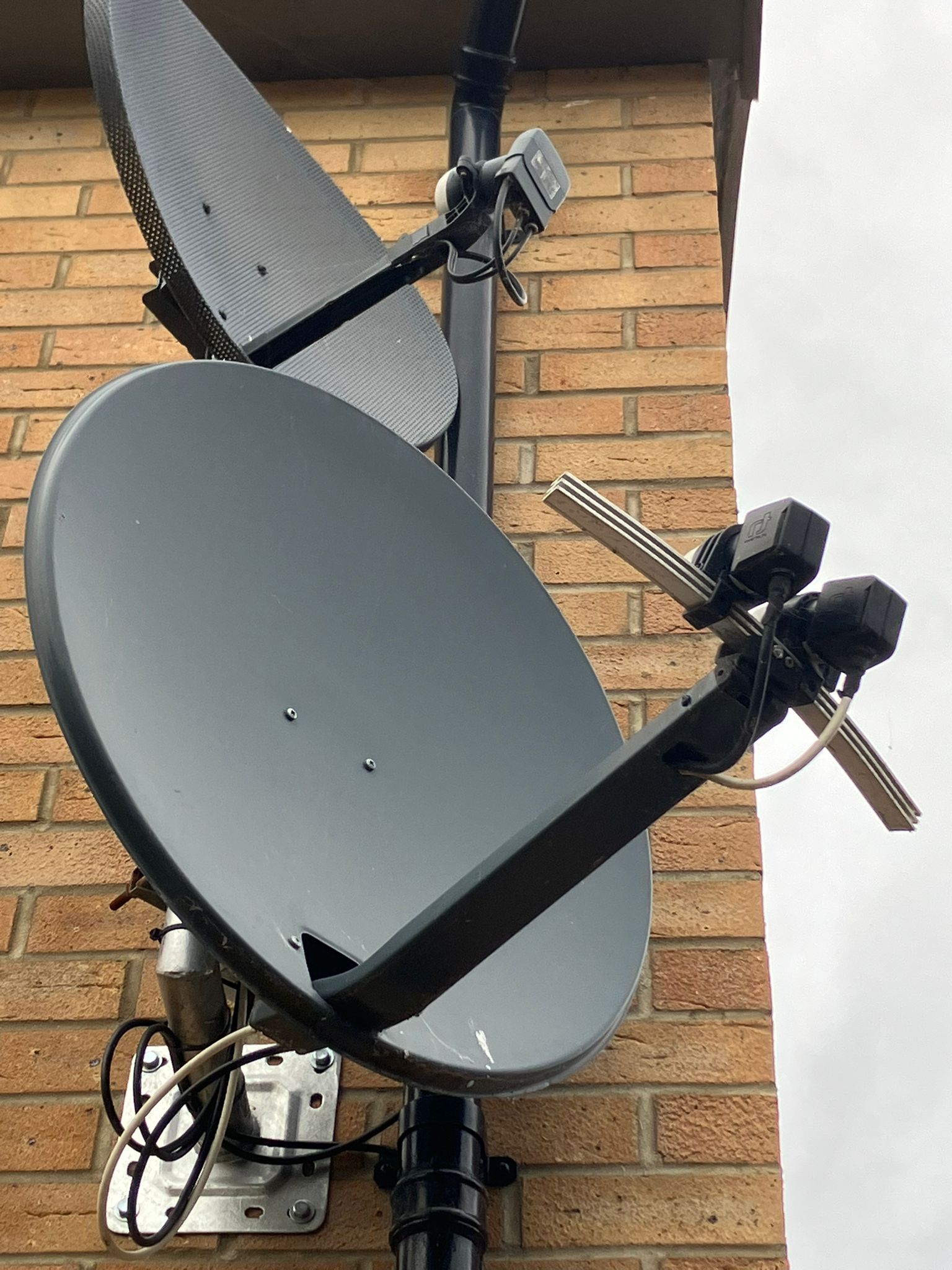 Professional satellite dish repair & installation service in Milton Keynes